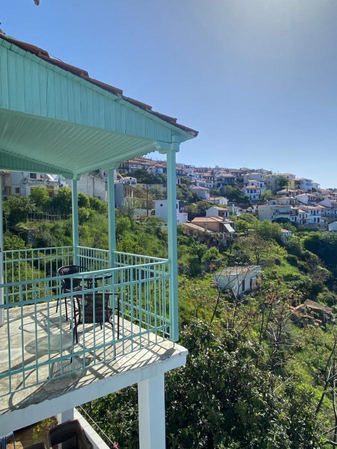 Villa The Balcony Glossa Exterior foto